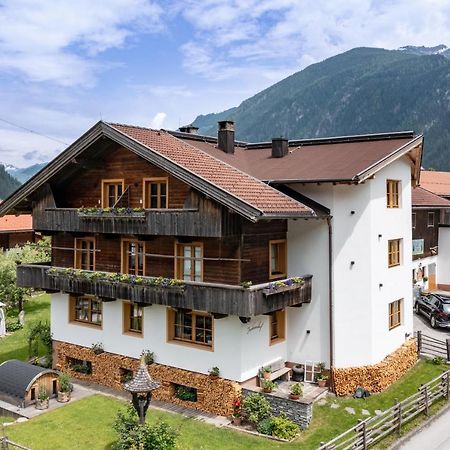 Freihaushof Apartment Mayrhofen Exterior photo